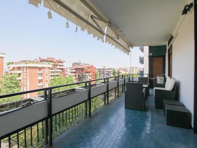 Appartamento in vendita di 170 m² in Viale San Gimignano, 12