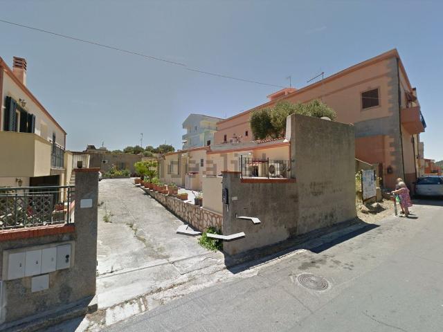 Appartamento in vendita di 170 m² in Viale Salvo D&apos Acquisto, 11