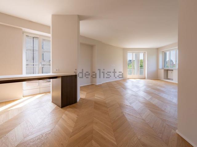 Appartamento in vendita di 170 m² in Corso Sempione, 80