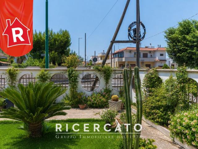 Appartamento in vendita di 170 m² in Piazza Carlo Alberto Dalla Chiesa, 9