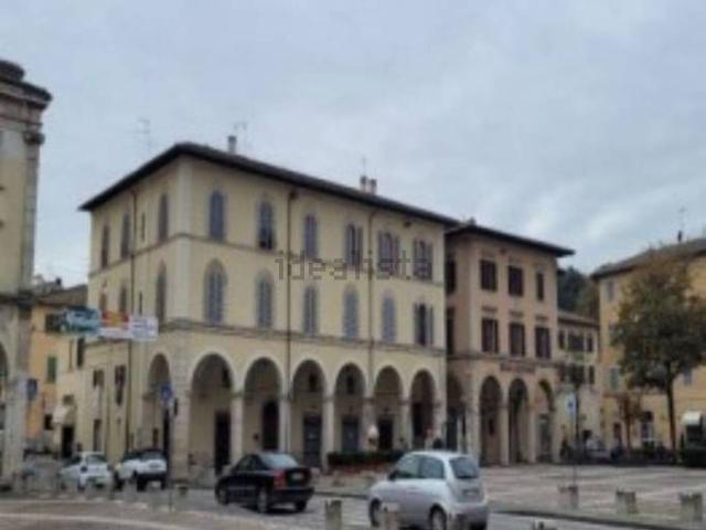 Appartamento in vendita di 170 m² in Piazza Arnolfo di Cambio, 29