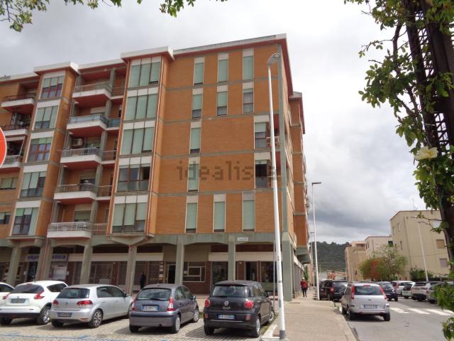 Appartamento in vendita di 170 m² in Piazza Rinascita