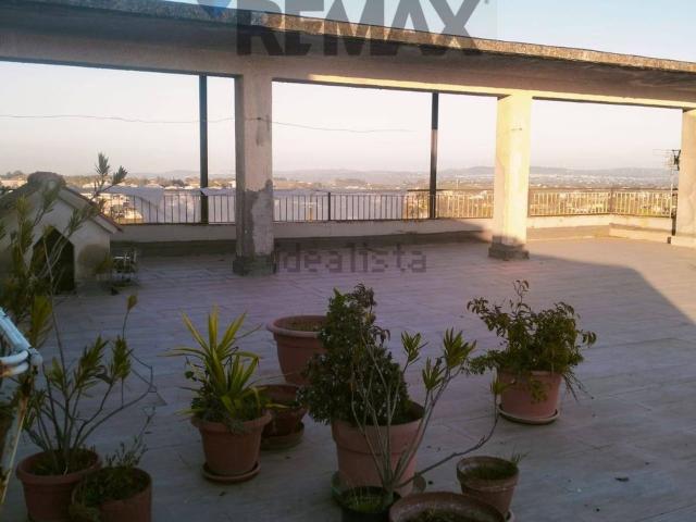 Appartamento in vendita di 170 m² in Piazza Vincenzo Bellini, 14