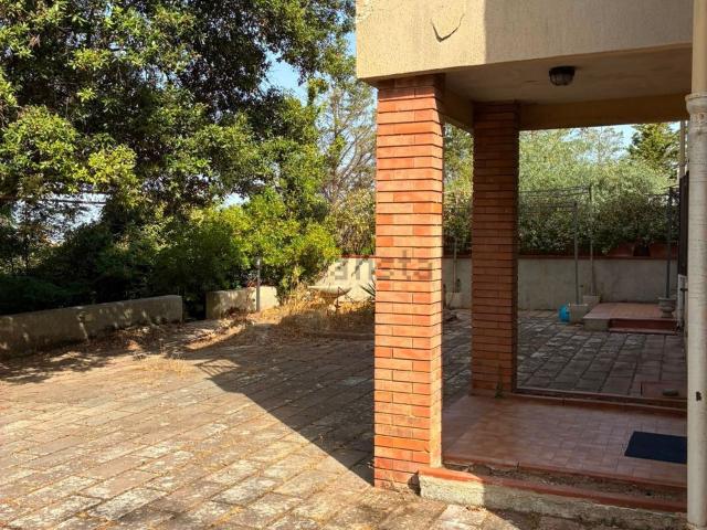 Appartamento in vendita di 170 m² in Strada Vicinale Prunizzedda, 10