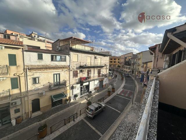 Appartamento in vendita di 171 m² in Via Cesare Civello, 44