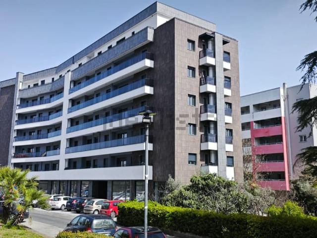 Appartamento in vendita di 171 m² in Via Guglielmo Marconi, 87