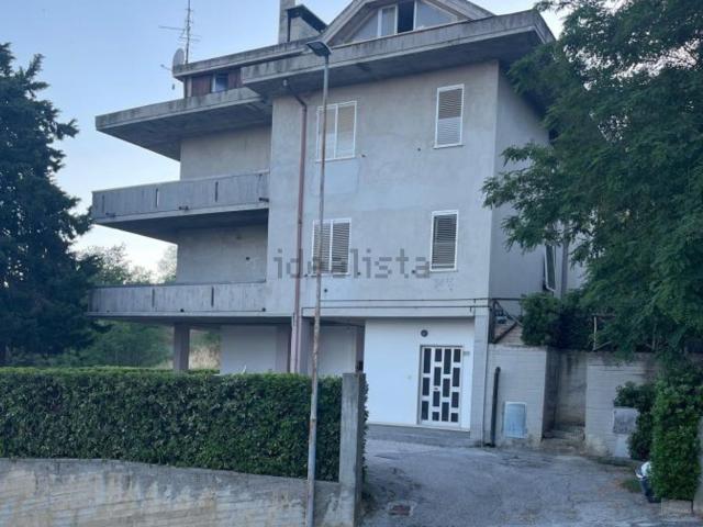 Appartamento in vendita di 171 m² in Via Fonte Vecchia