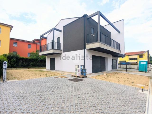 Appartamento in vendita di 171 m² in Via Francesco Petrarca, 1