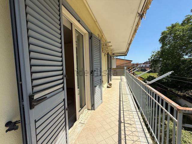 Appartamento in vendita di 171 m² in Via L. Sannazaro