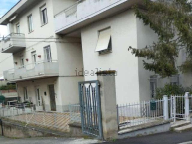 Appartamento in vendita di 171 m² in Via Marinangelo da Montolmo, 31