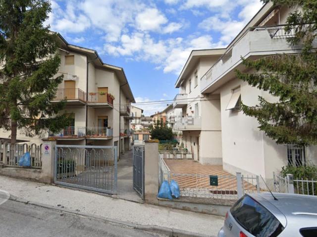 Appartamento in vendita di 171 m² in Via Marinangelo da Montolmo