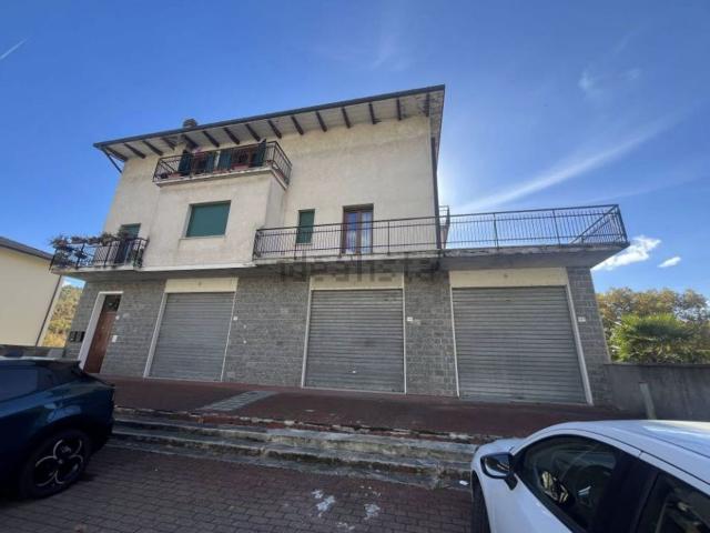 Appartamento in vendita di 171 m² in Via Porrettana, 141