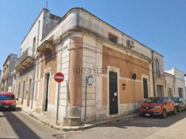 Appartamento in vendita di 171 m² in Via Roma