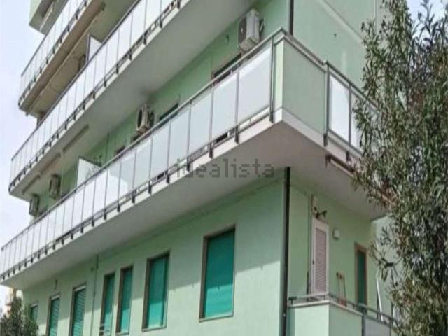 Appartamento in vendita di 171 m² in Via Rigopiano, 123