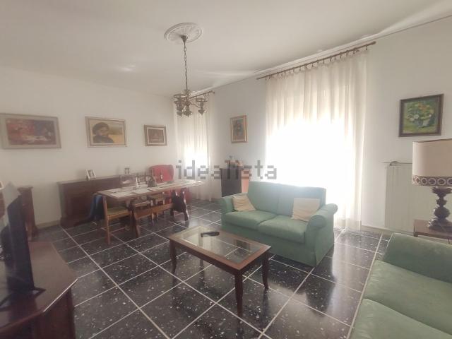 Appartamento in vendita di 171 m² in Via Tevere
