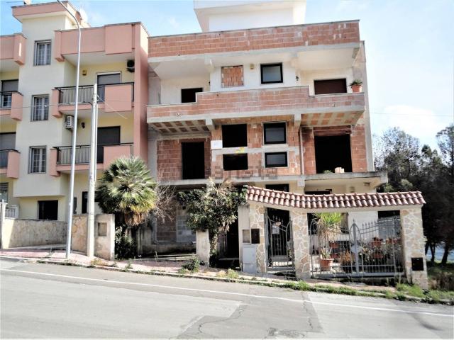 Appartamento in vendita di 171 m² in Viale dei Pini, 3