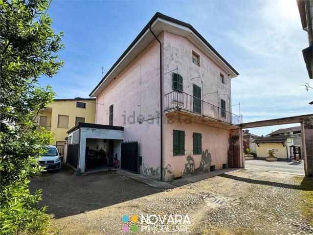 Appartamento in vendita di 171 m² in Strada Provinciale ex Strada Statale 596 dei Cairoli, 2