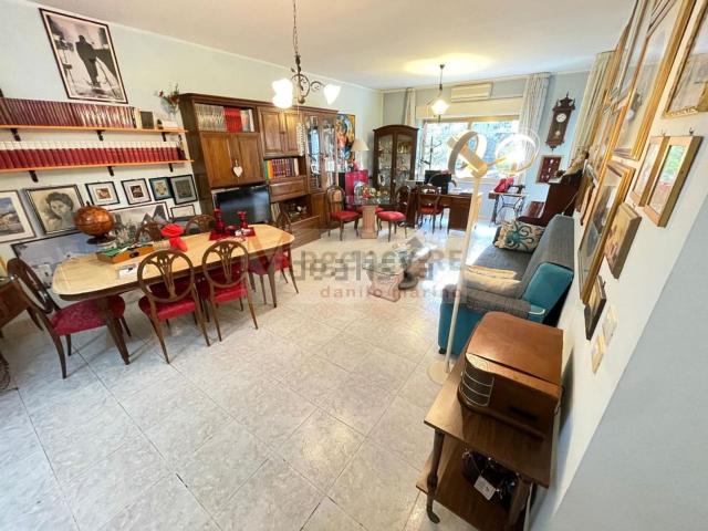 Appartamento in vendita di 172 m² in Traversa II&apos  Via Abate Sant&apos Elia, 21