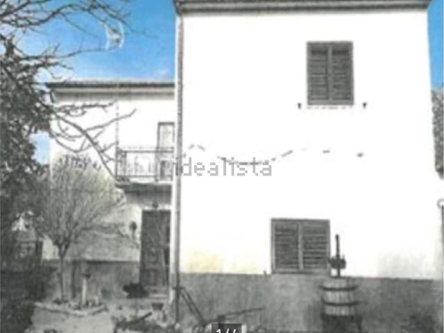 Appartamento in vendita di 172 m² in Via Capodacqua