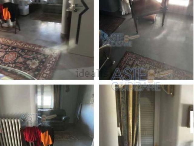 Appartamento in vendita di 172 m² in Via A.Racca