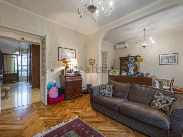 Appartamento in vendita di 172 m² in Via Amedeo Peyron
