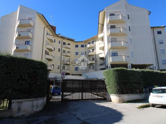 Appartamento in vendita di 172 m² in Via Giuseppe Pianese, 32