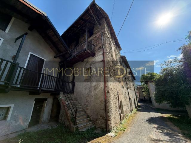 Appartamento in vendita di 172 m² in Via Grandi Tanze, 39