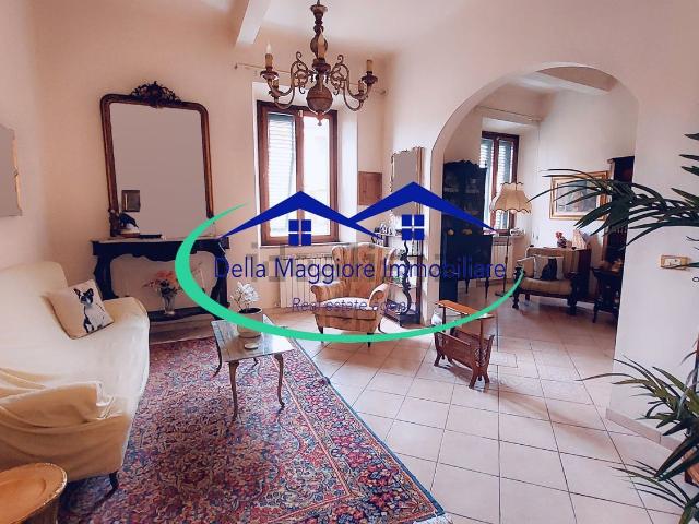 Appartamento in vendita di 172 m² in Via delle Sorgenti