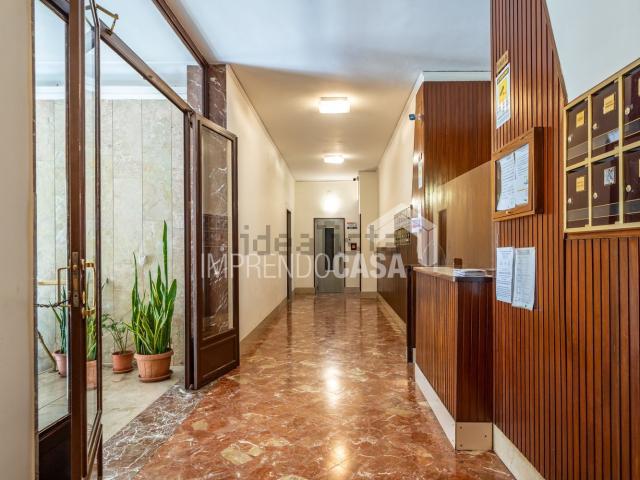 Appartamento in vendita di 172 m² in Via Edmondo de Amicis, 1