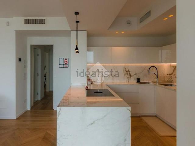 Appartamento in vendita di 172 m² in Via IV Novembre