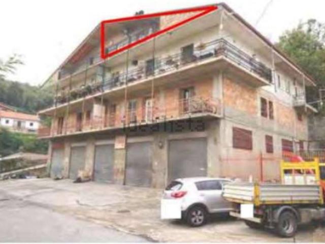 Appartamento in vendita di 172 m² in Via Junco