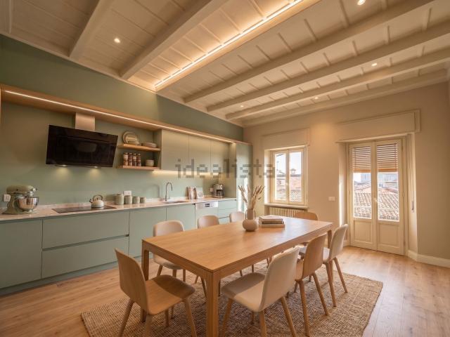 Appartamento in vendita di 172 m² in Via SAN FRANCESCO, 1