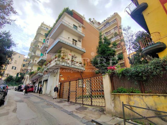 Appartamento in vendita di 172 m² in Via Settimio Severo Caruso, 4