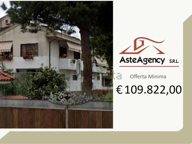 Appartamento in vendita di 172 m² in Via Stradonetto, 149