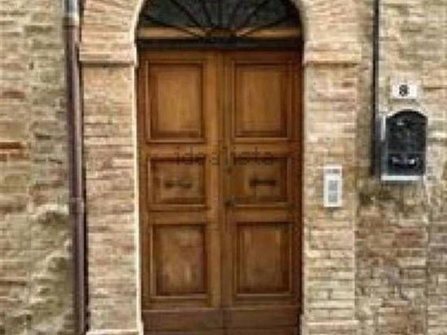 Appartamento in vendita di 172 m² in Via Pelasgi, 8