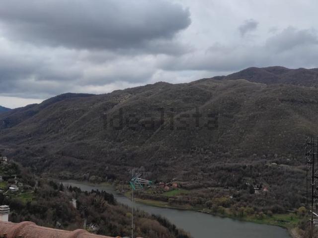 Appartamento in vendita di 172 m² in Via Umberto I, 29
