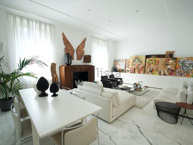 Appartamento in vendita di 172 m² in Via Volturno, 42