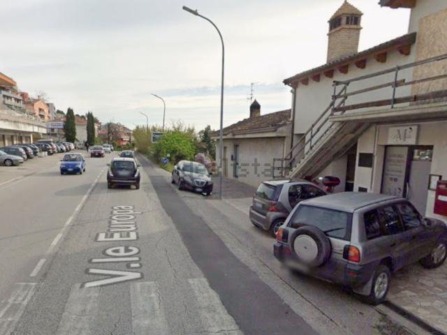 Appartamento in vendita di 172 m² in Viale Europa