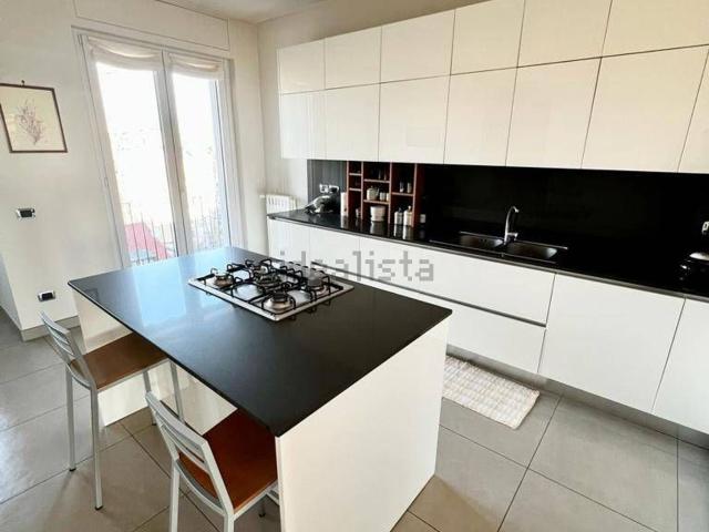 Appartamento in vendita di 172 m² in Viale Monte Ceneri