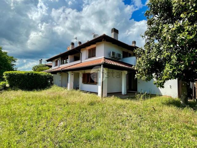 Appartamento in vendita di 172 m² in Frazione Castiglione