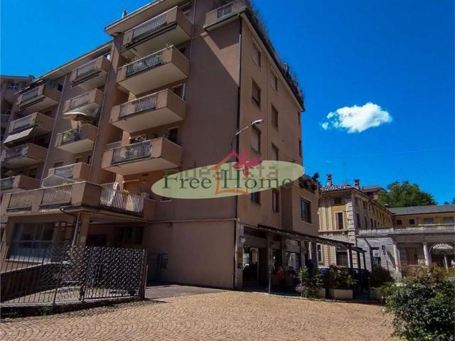 Appartamento in vendita di 172 m² in Piazza Ventisei Maggio, 14