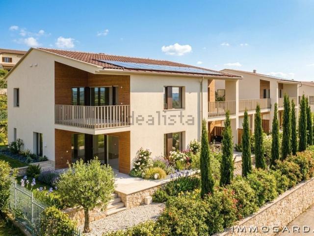 Appartamento in vendita di 172 m² in Strada del Barum