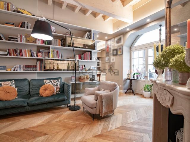 Appartamento in vendita di 173 m² in Via Callisto Piazza, 25