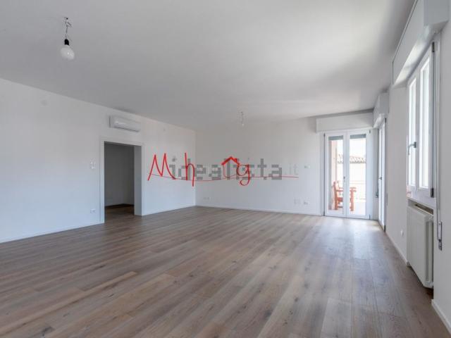 Appartamento in vendita di 173 m² in Via Campidano