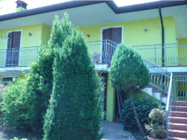 Appartamento in vendita di 173 m² in Via del Lavoro
