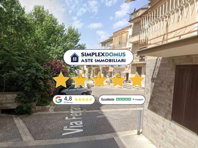 Appartamento in vendita di 173 m² in Via Ferraro