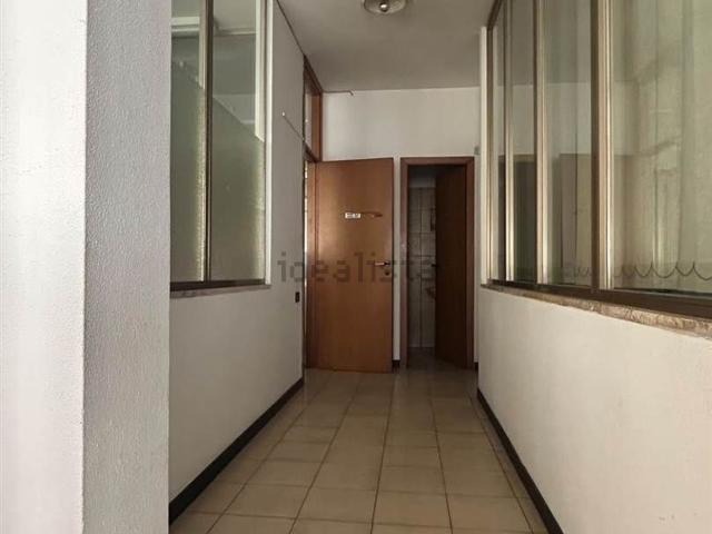 Appartamento in vendita di 173 m² in Via Floraspe Renzetti, 27