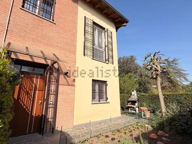 Appartamento in vendita di 173 m² in Via Francesco Albergati, 103