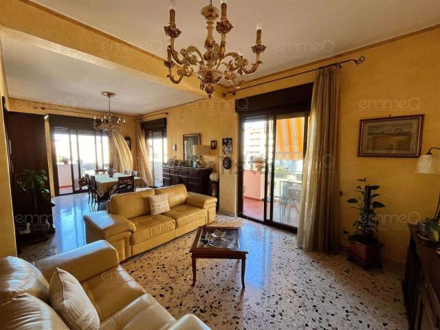 Appartamento in vendita di 173 m² in Via Francesco Cilea, 11