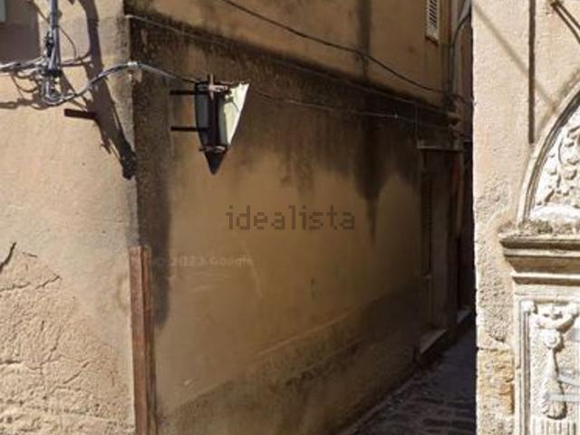 Appartamento in vendita di 173 m² in Via Francesco Petrarca